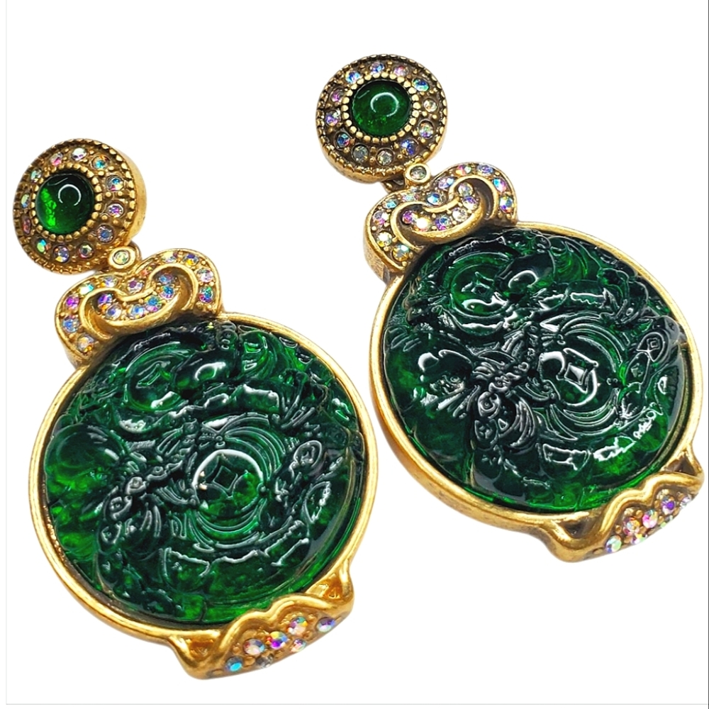 Neiman Marcus Gold-Tone Emerald Green Carved Glass Drop Earrings - Picture 3 of 4